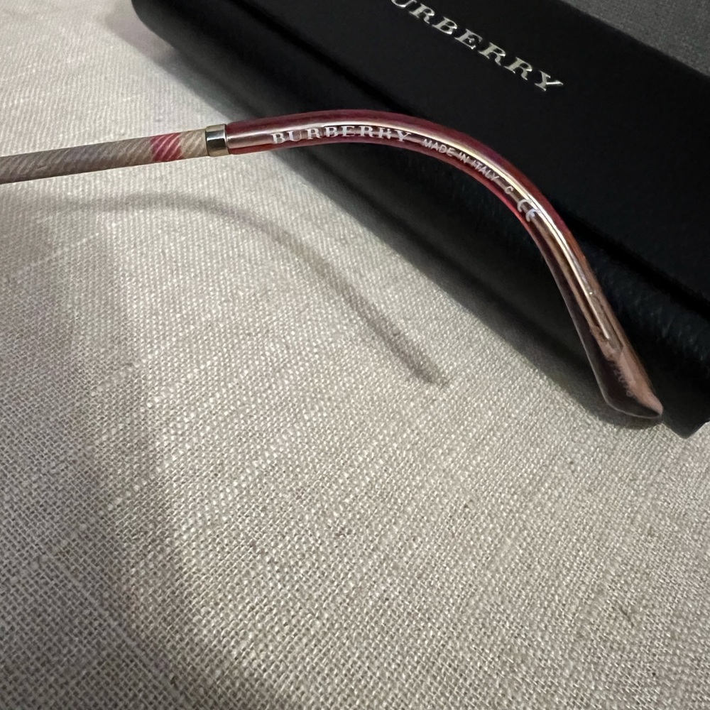 NWOT BURBERRY B4239 HERITAGE Check Havana Brown Frame Sunglasses & Burberry Case - Picture 13 of 15